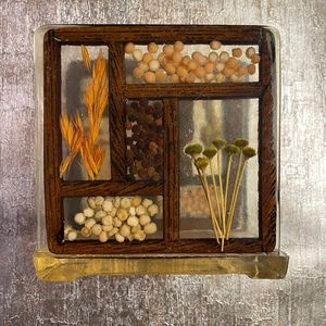 Plexiglass Paper Towels Holder with Pressed Dried Walflowers